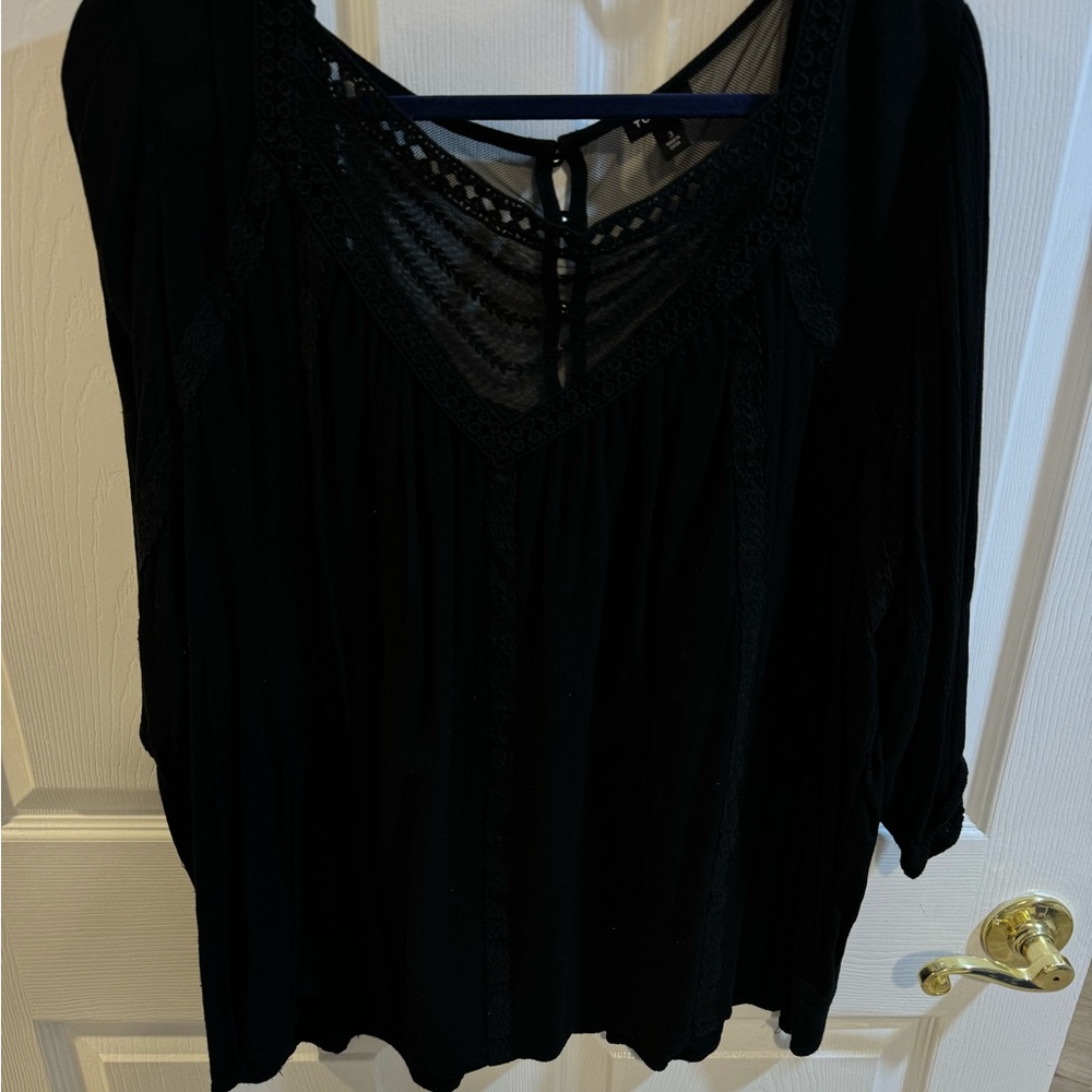 Torrid Size 3 Black Lace & Mesh Long Sleeve Top